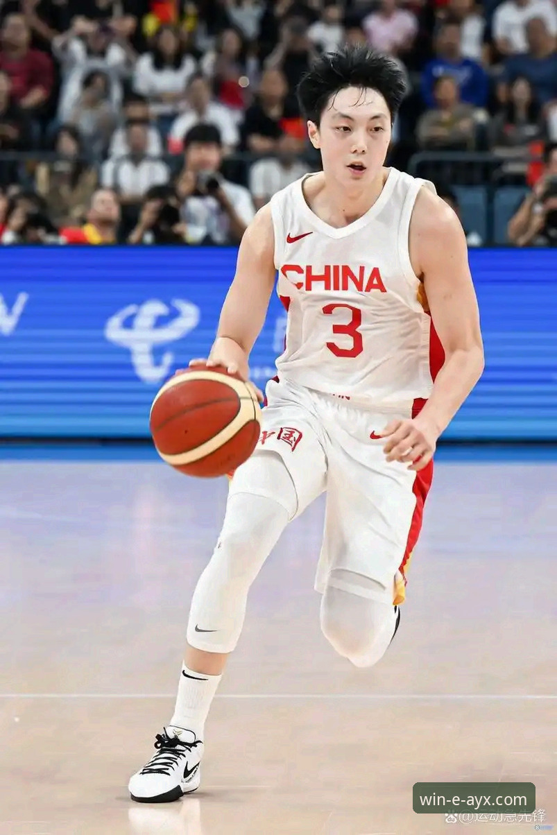 爱游戏AYX平台入口 上海男篮豪取12连胜巩固榜首,团队篮球成制胜关键